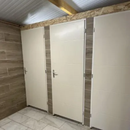 Campingplads Mobil-Home 3 Chambres Avec Terrasse, Jumieges - Api-1-52-834
